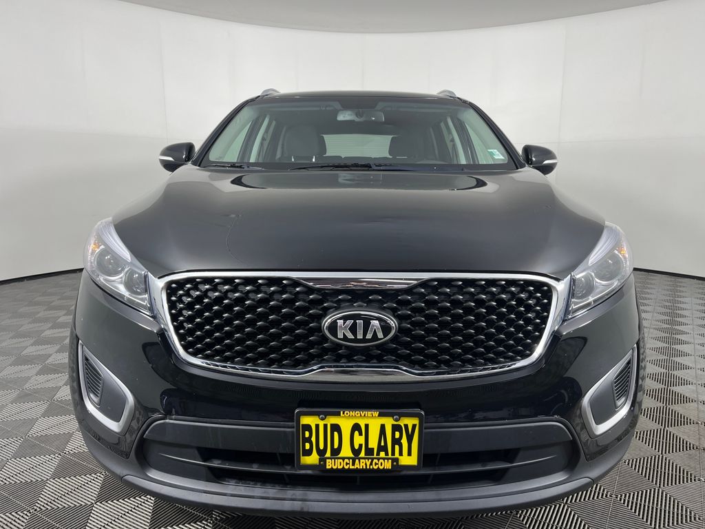 2016 Kia Sorento LX photo 2