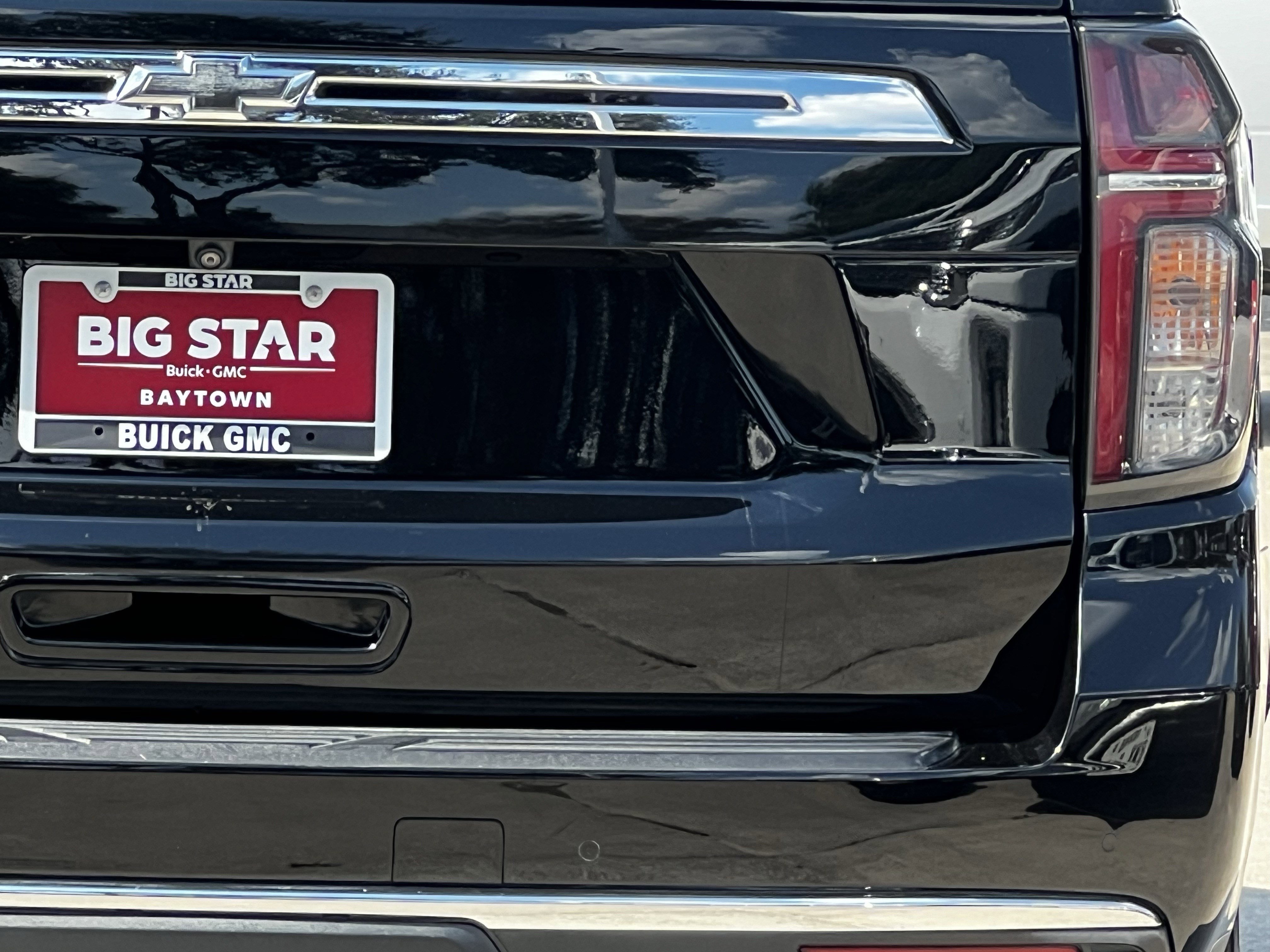 2023 Chevrolet Tahoe LT photo 4