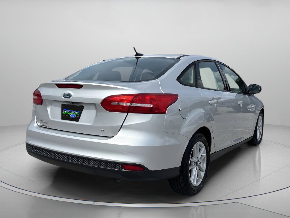 2018 Ford Focus SE photo 3