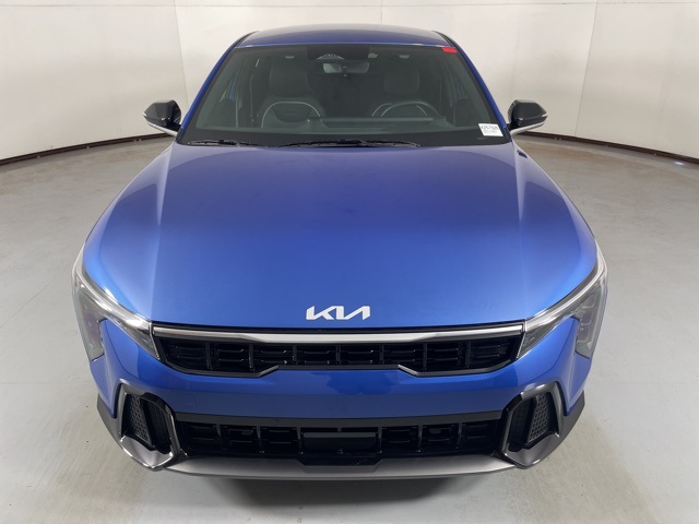 2025 Kia K4 GT-Line photo 3