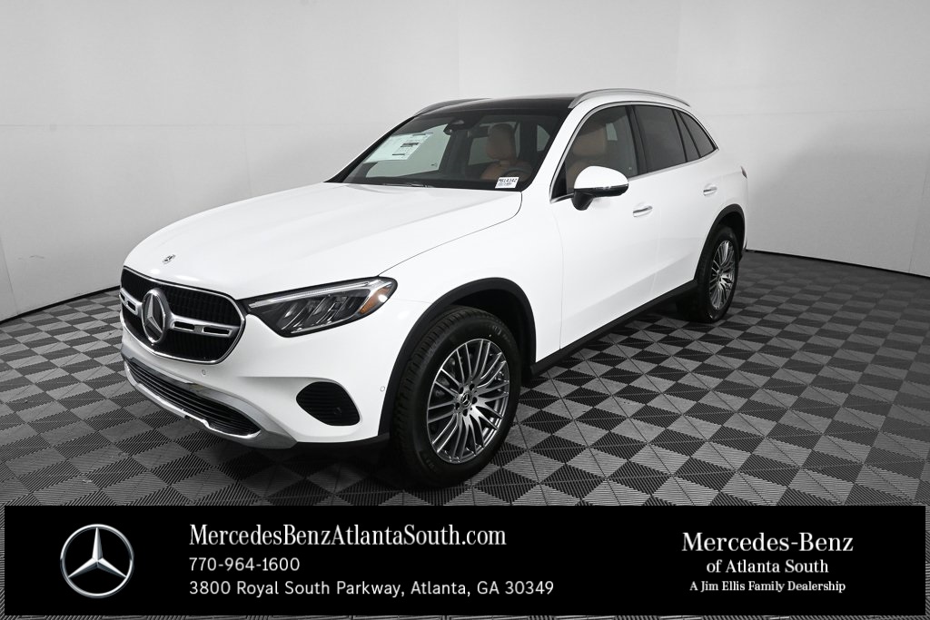 2026 Mercedes-Benz GLC Base's photo