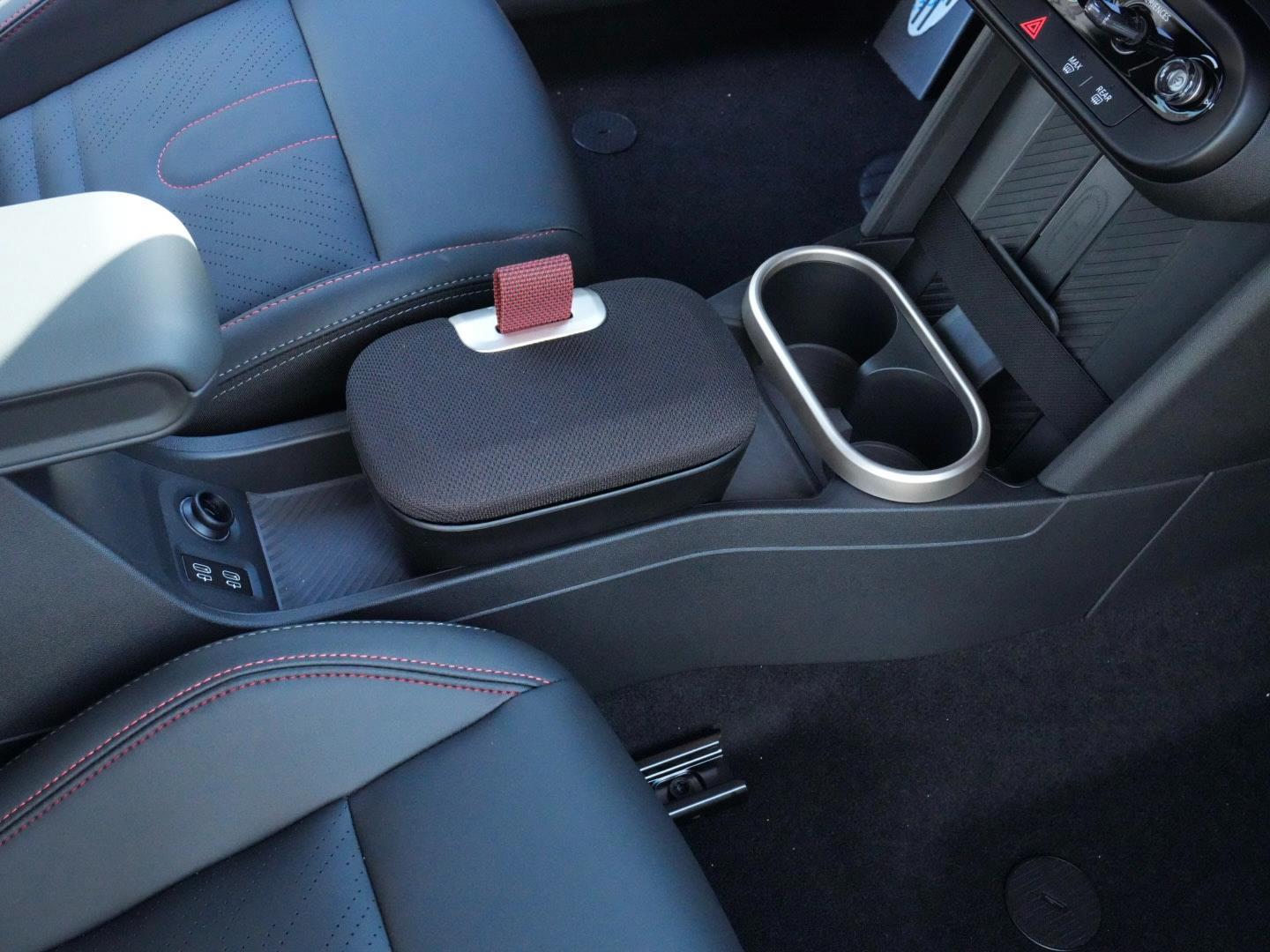 2026 Mini Cooper Hardtop John Cooper Works 2 Door Iconic photo 4