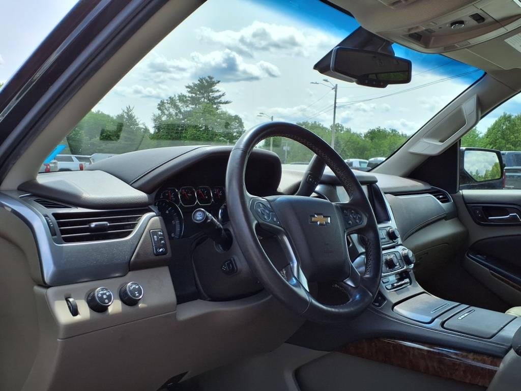 2017 Chevrolet Suburban Premier photo 11