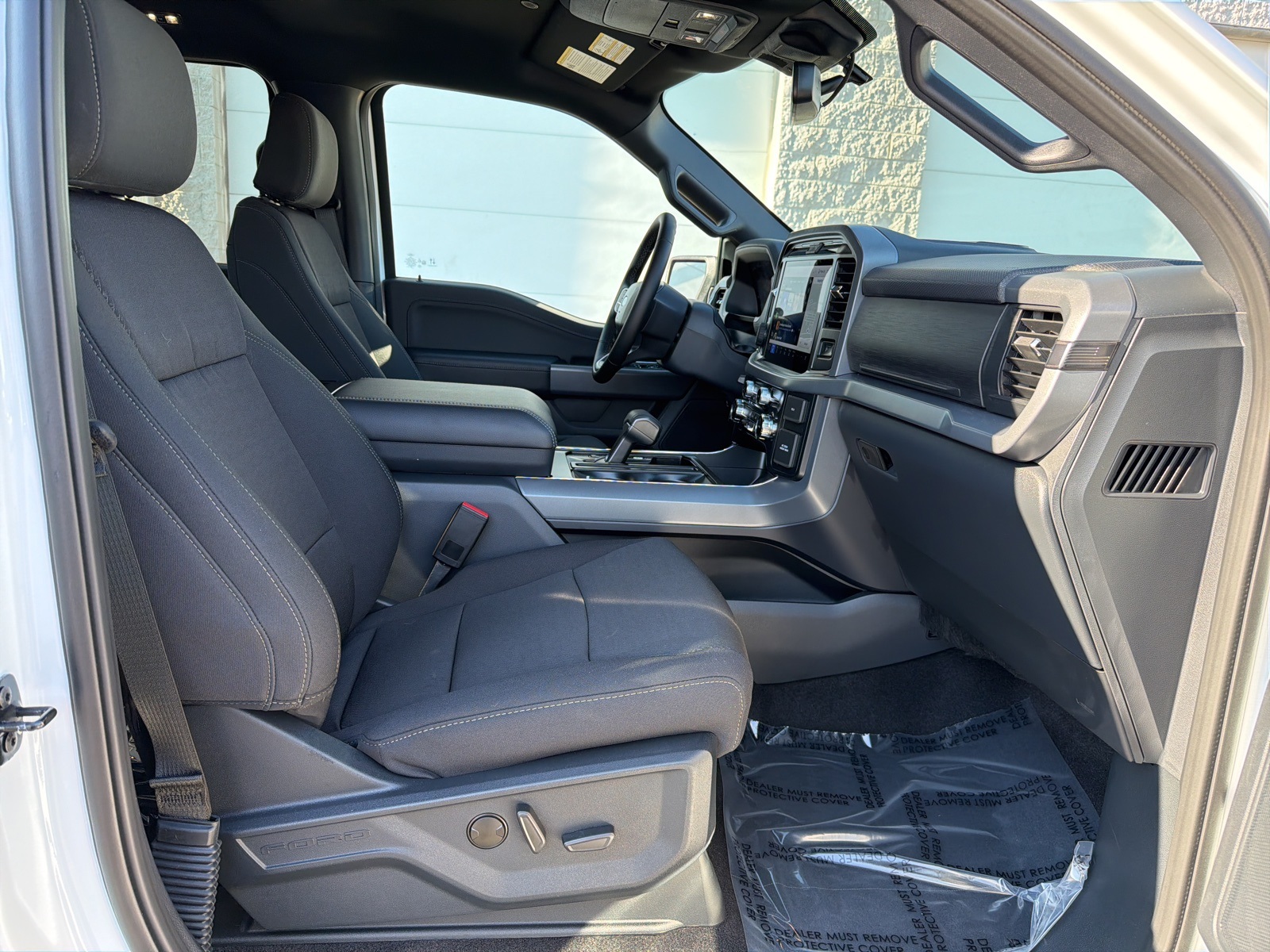 2025 Ford F-150 XLT's photo