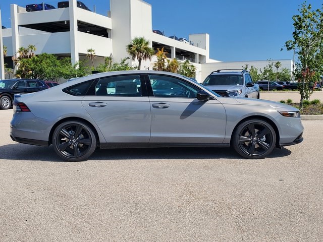 2025 Honda Accord Hybrid Sport-L photo 4