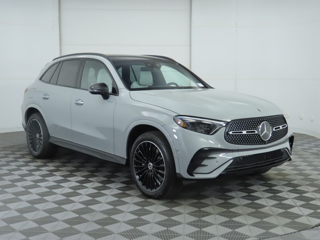 2026 Mercedes Benz GLC 300 4MATIC photo 3
