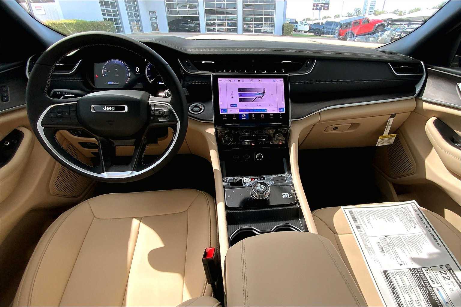 2025 Jeep Grand Cherokee Limited photo 5