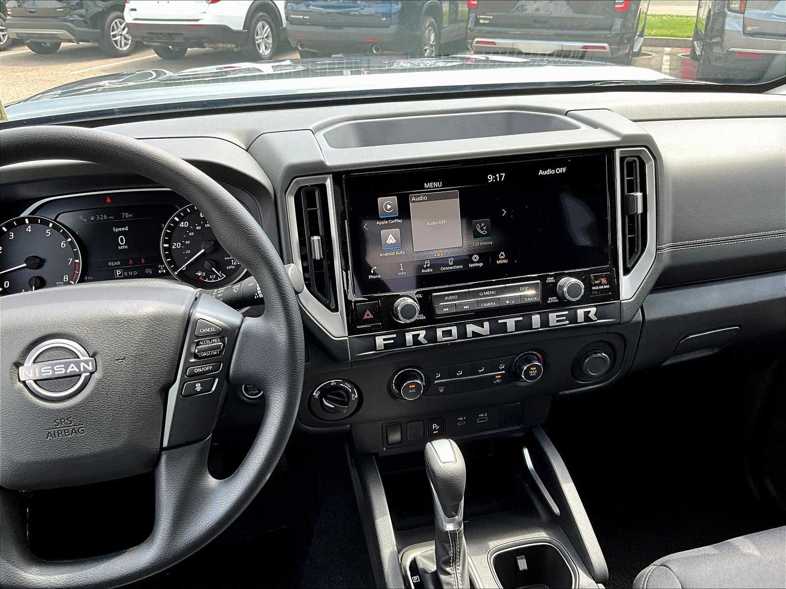 2025 Nissan Frontier SV photo 18