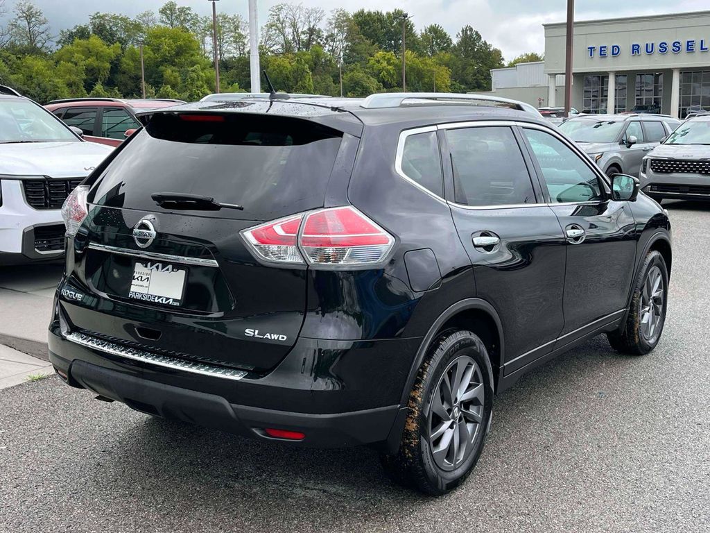 2016 Nissan Rogue SL photo 20