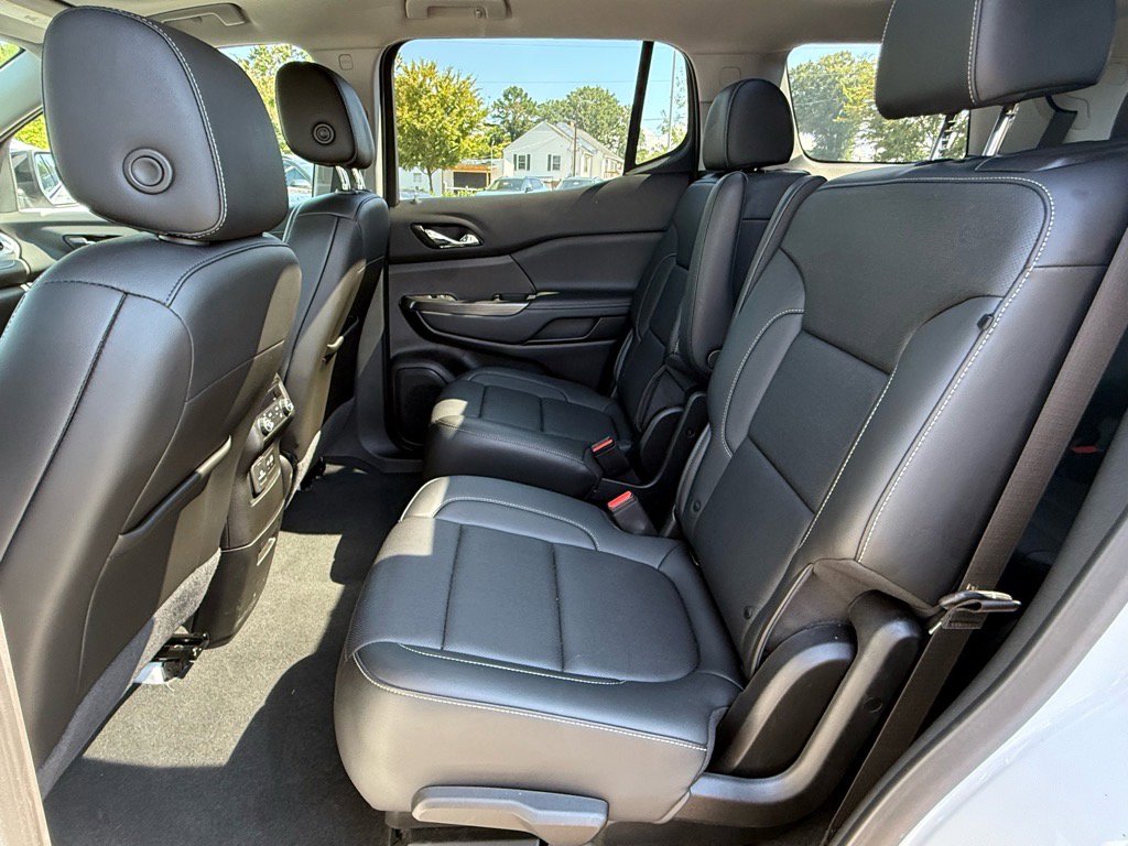 2023 Gmc Acadia SLT Elevation photo 26