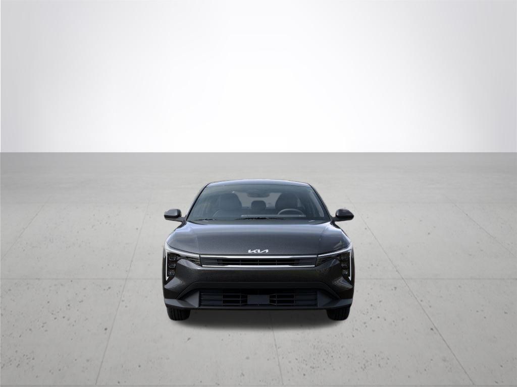 2025 Kia K4 LXS photo 2