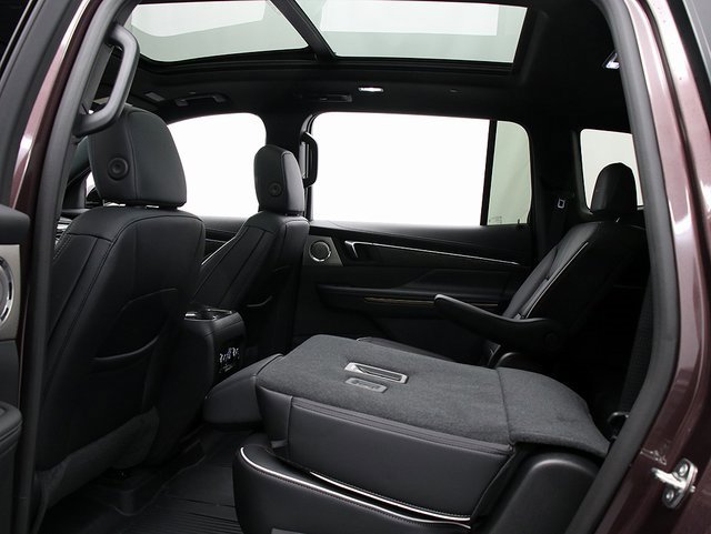 2026 Buick Enclave Avenir photo 8