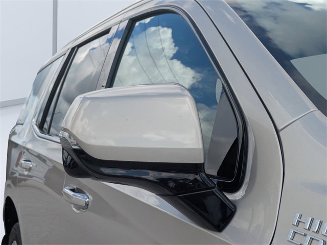 2022 Chevrolet Tahoe High Country photo 9