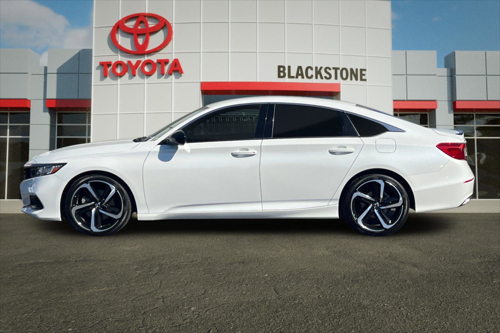 2022 Honda Accord Sport photo 4