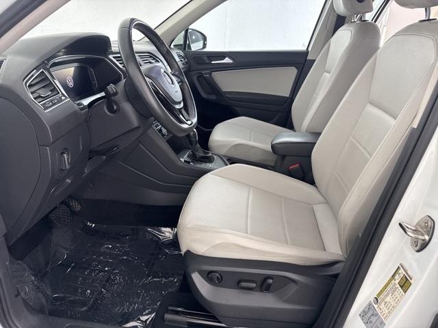 2021 Volkswagen Tiguan SEL photo 21