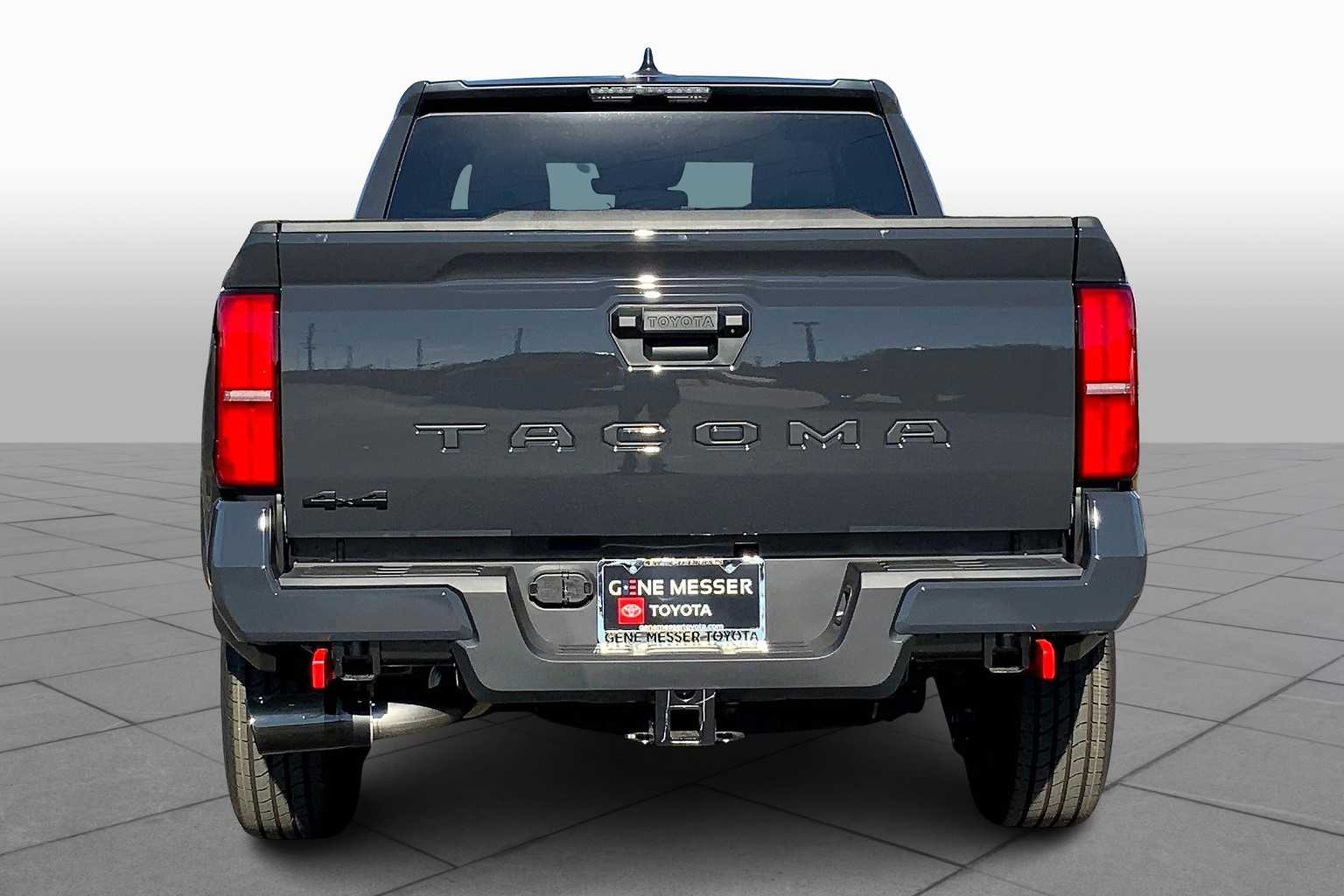 2025 Toyota Tacoma SR5 photo 4