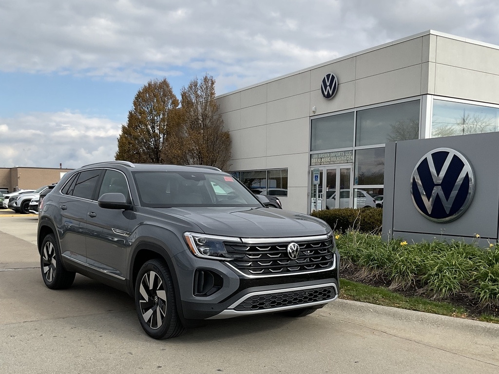 2026 Volkswagen Atlas Cross Sport SEL's photo