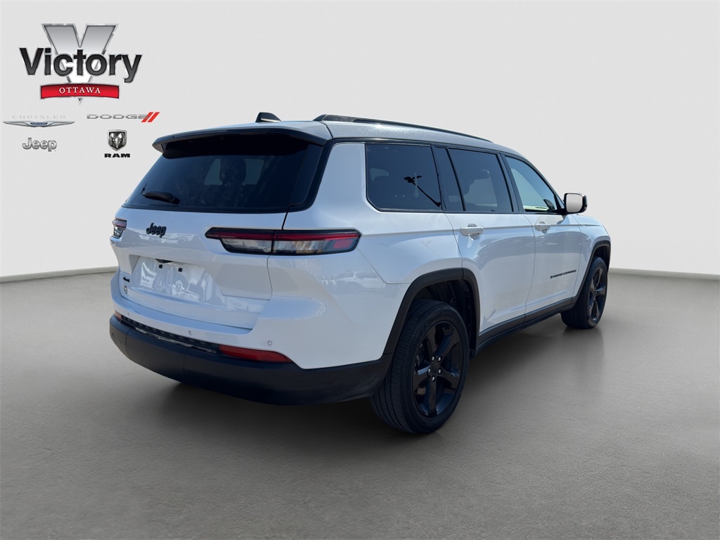 2023 Jeep Grand Cherokee Laredo Altitude photo 6