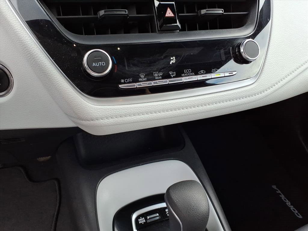 2023 Toyota Corolla SE photo 8