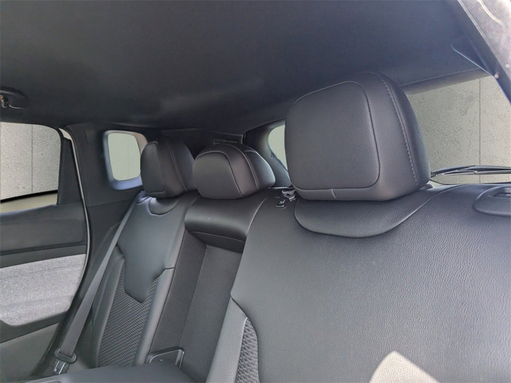 2025 Jeep Compass Latitude photo 7