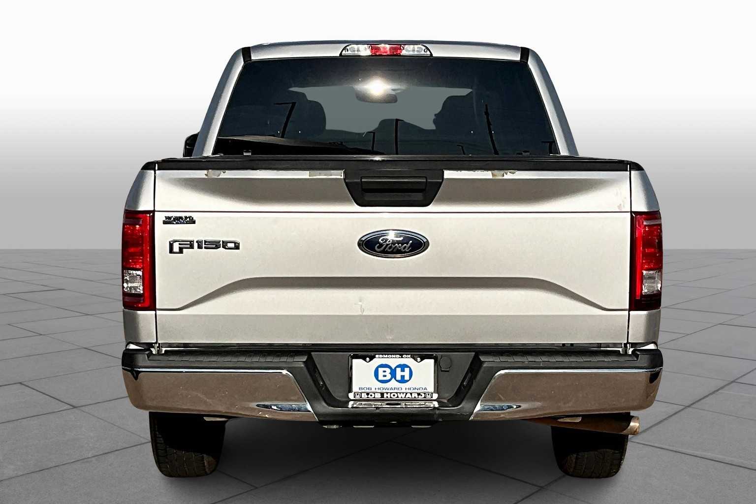 2017 Ford F-150 XLT photo 4