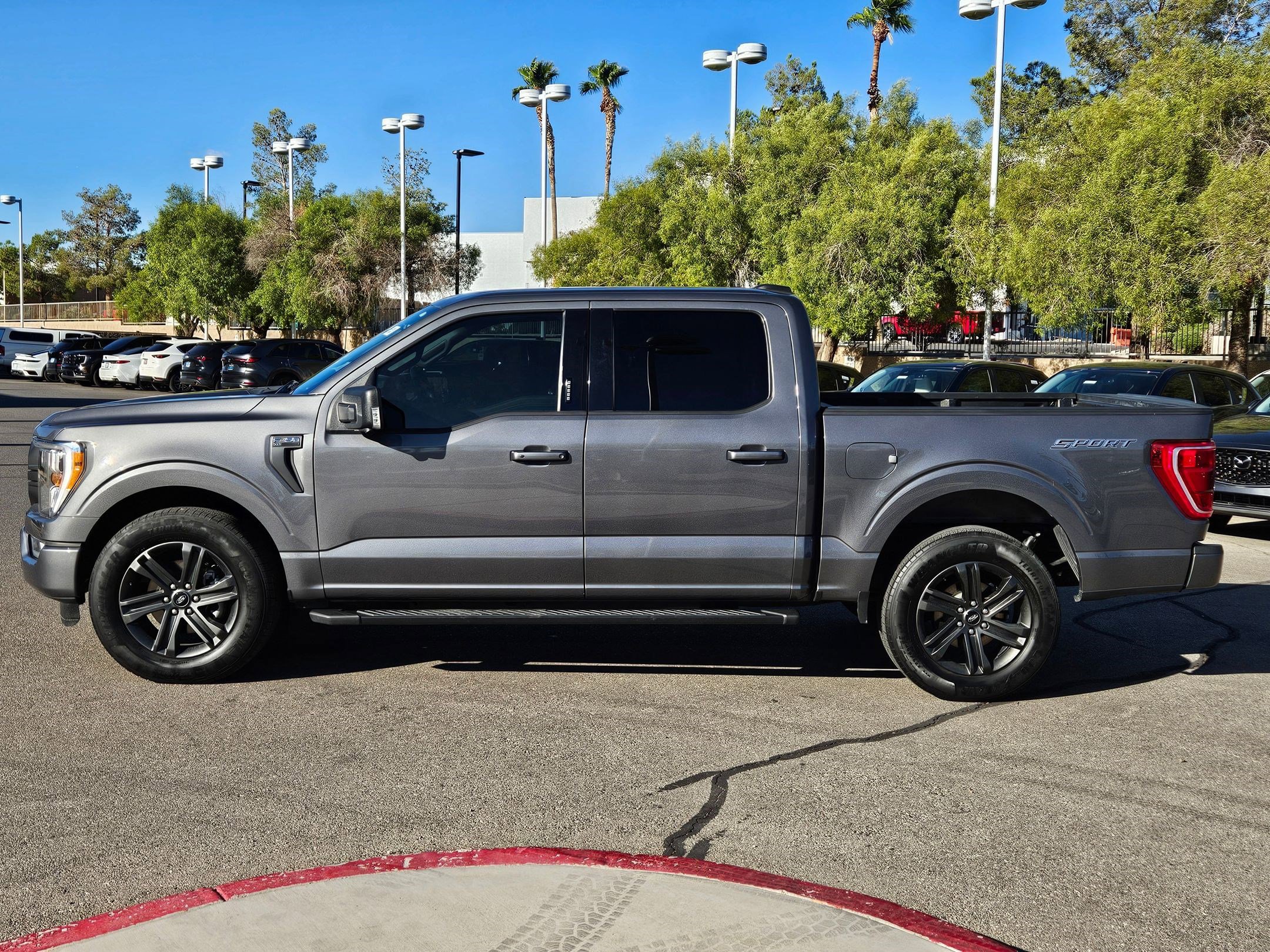 2022 Ford F-150 XLT photo 2