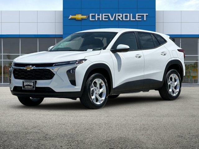 2026 Chevrolet Trax LS photo 7