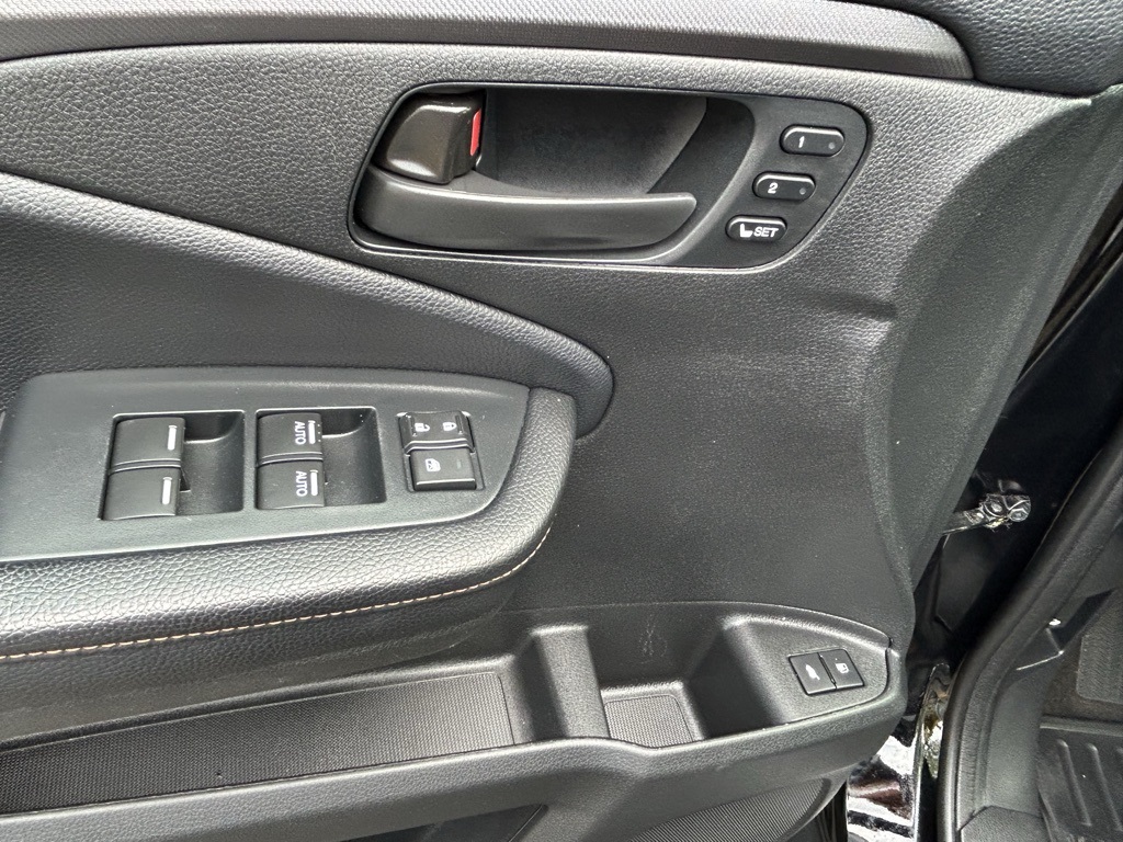 2022 Honda Pilot TrailSport photo 10