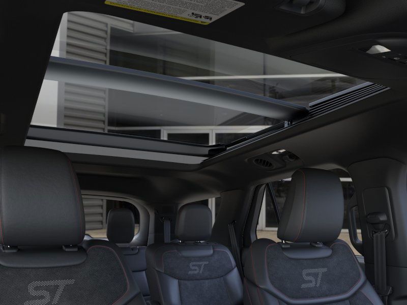 2025 Ford Explorer ST photo 21