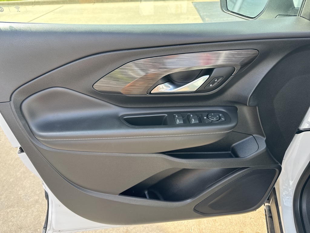2023 Gmc Terrain SLE photo 27
