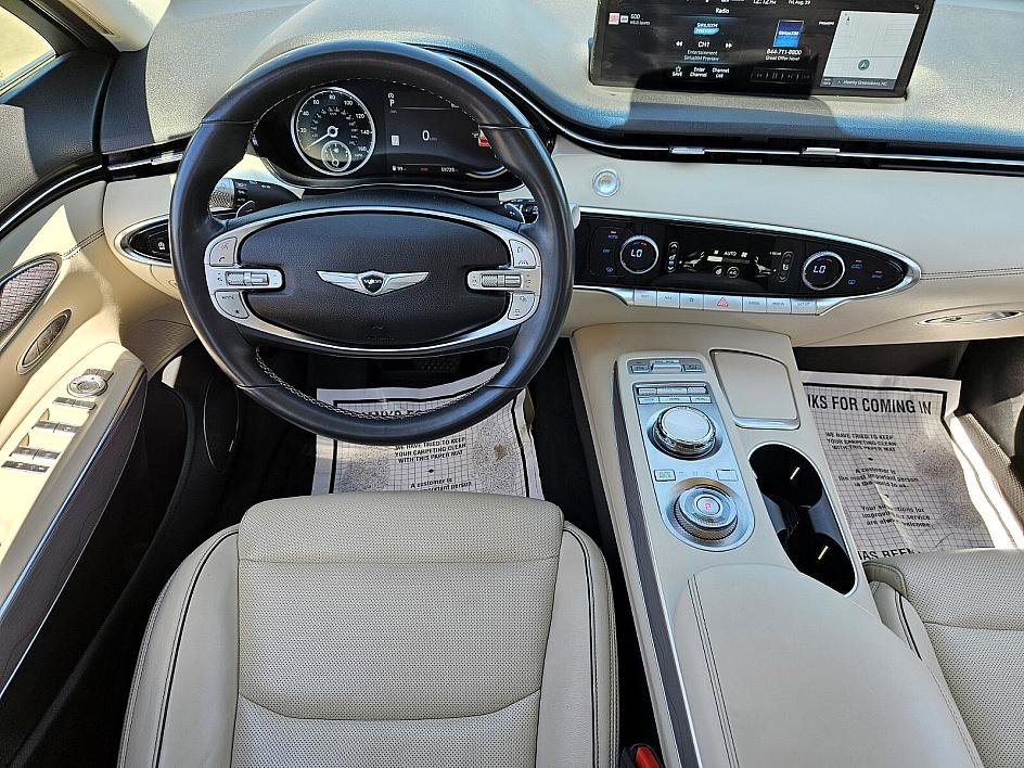 2023 Genesis GV70 2.5T photo 9