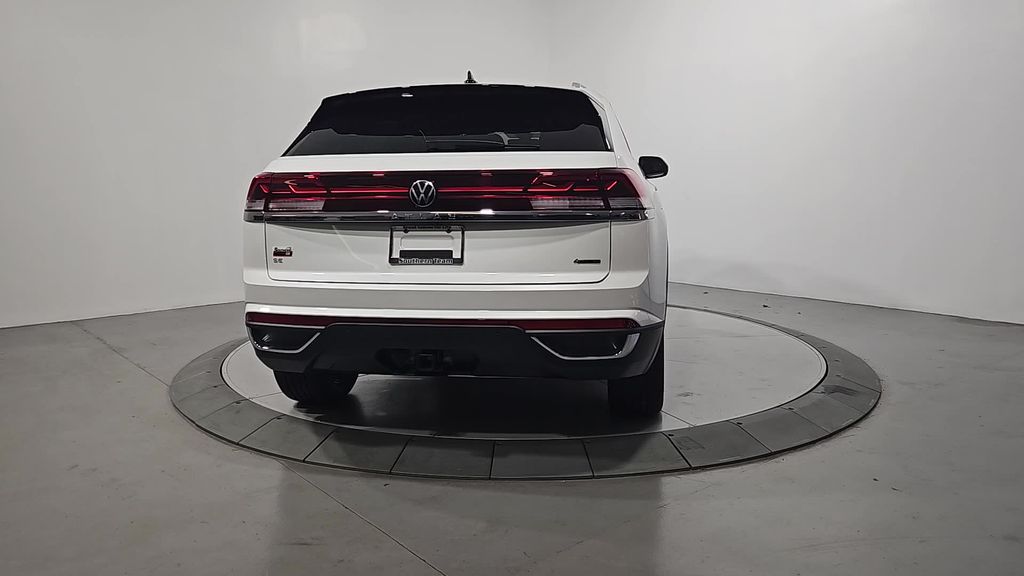 2026 Volkswagen Atlas Cross Sport SE Technology photo 4