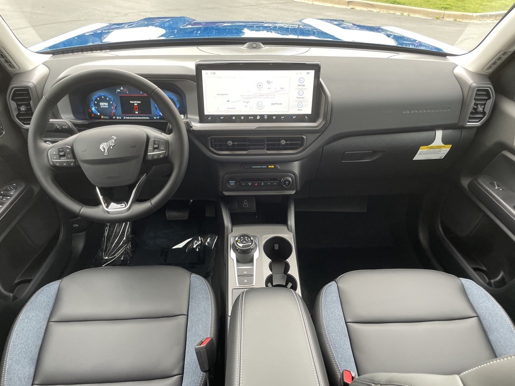 2025 Ford Bronco Sport Outer Banks photo 8