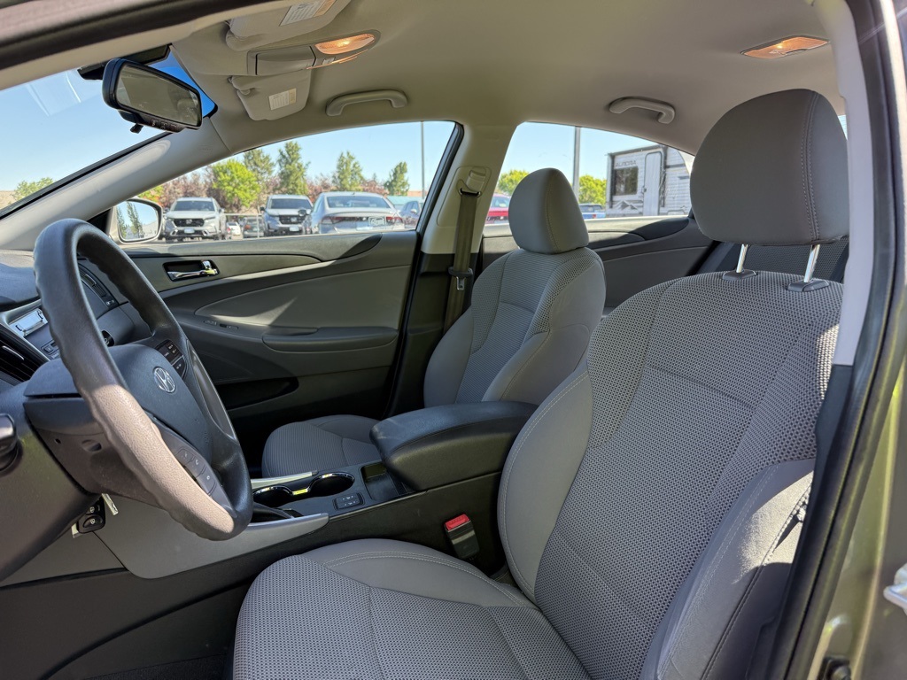 2013 Hyundai Sonata GLS photo 6
