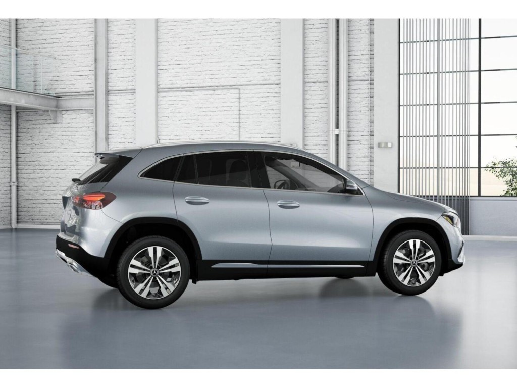 2026 Mercedes Benz GLA 250 photo 17