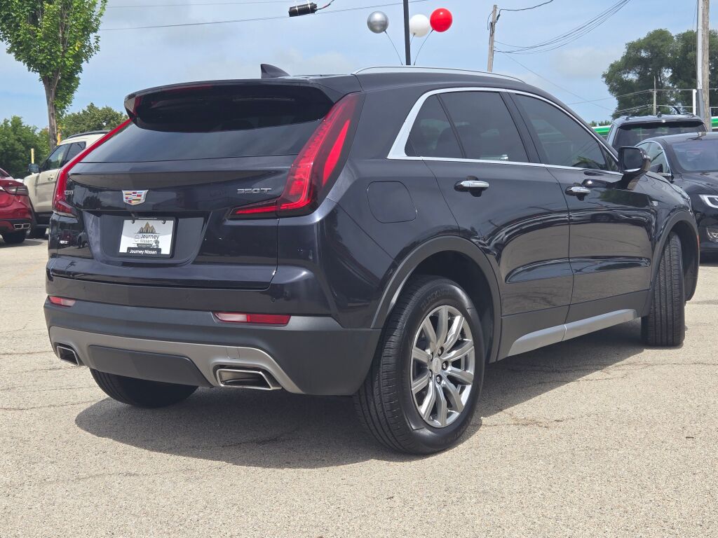 2023 Cadillac XT4 Premium Luxury photo 9