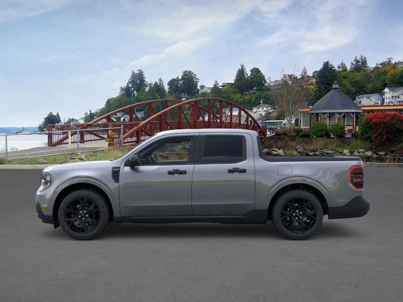 2025 Ford Maverick XLT photo 3