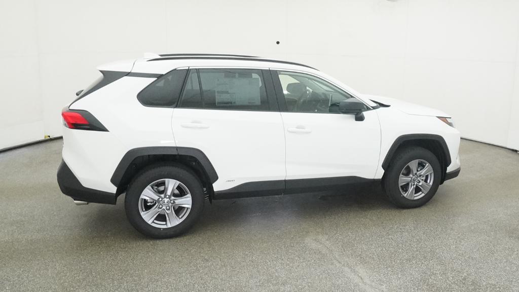 2025 Toyota RAV4 Hybrid LE photo 23