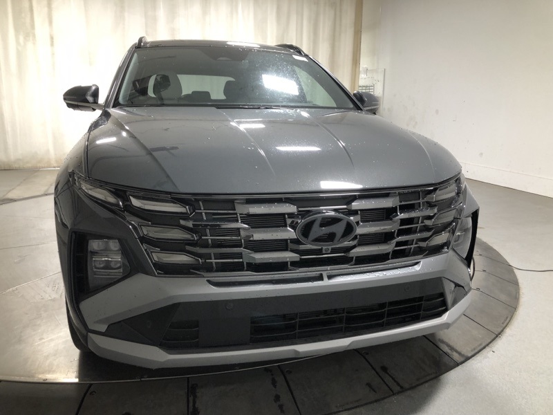 2025 Hyundai Tucson Limited photo 2