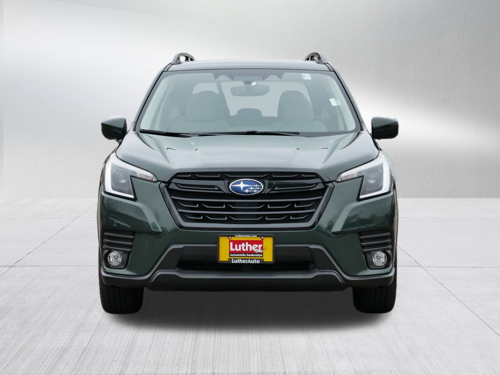 2023 Subaru Forester Premium photo 2
