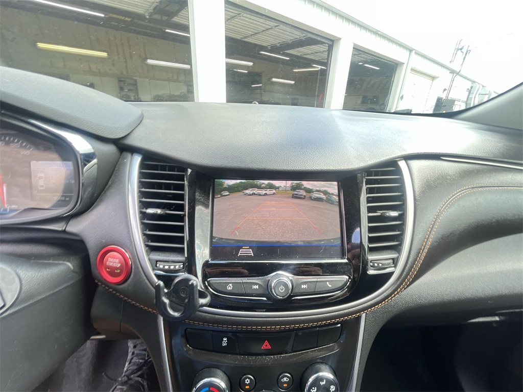 2022 Chevrolet Trax LT photo 16