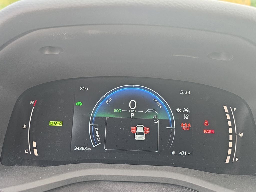 2025 Toyota Camry SE photo 19