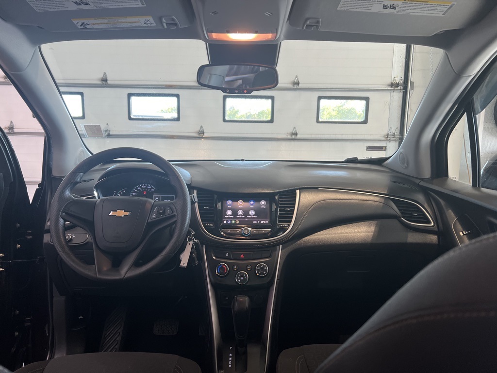 2020 Chevrolet Trax LS photo 13