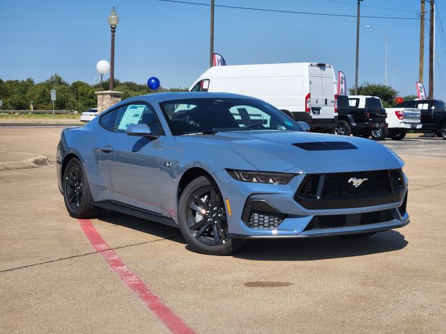 2025 Ford Mustang GT photo 2