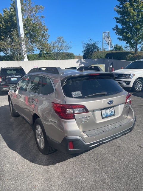 2018 Subaru Outback 2.5i Premium photo 4