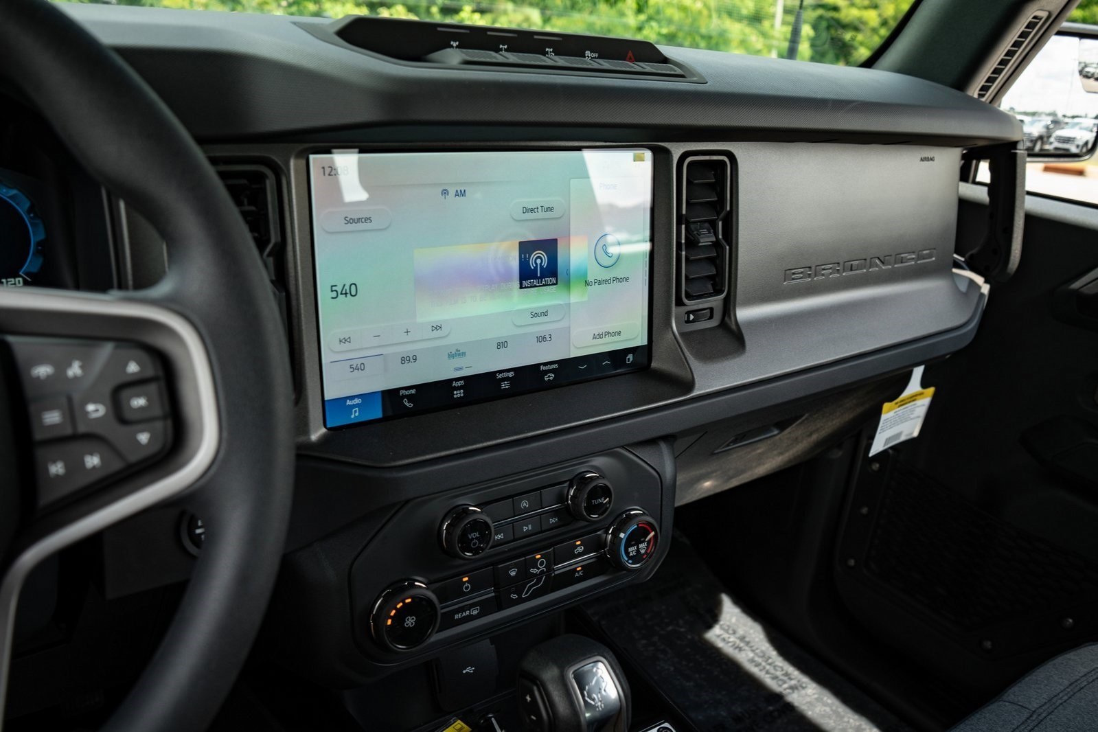 2025 Ford Bronco Base photo 19
