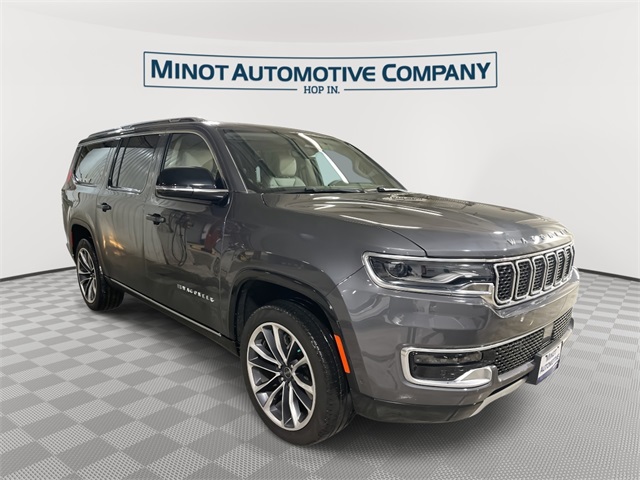 2024 Jeep Wagoneer L Series III's photo