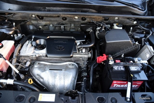 2016 Toyota RAV4 Limited photo 6