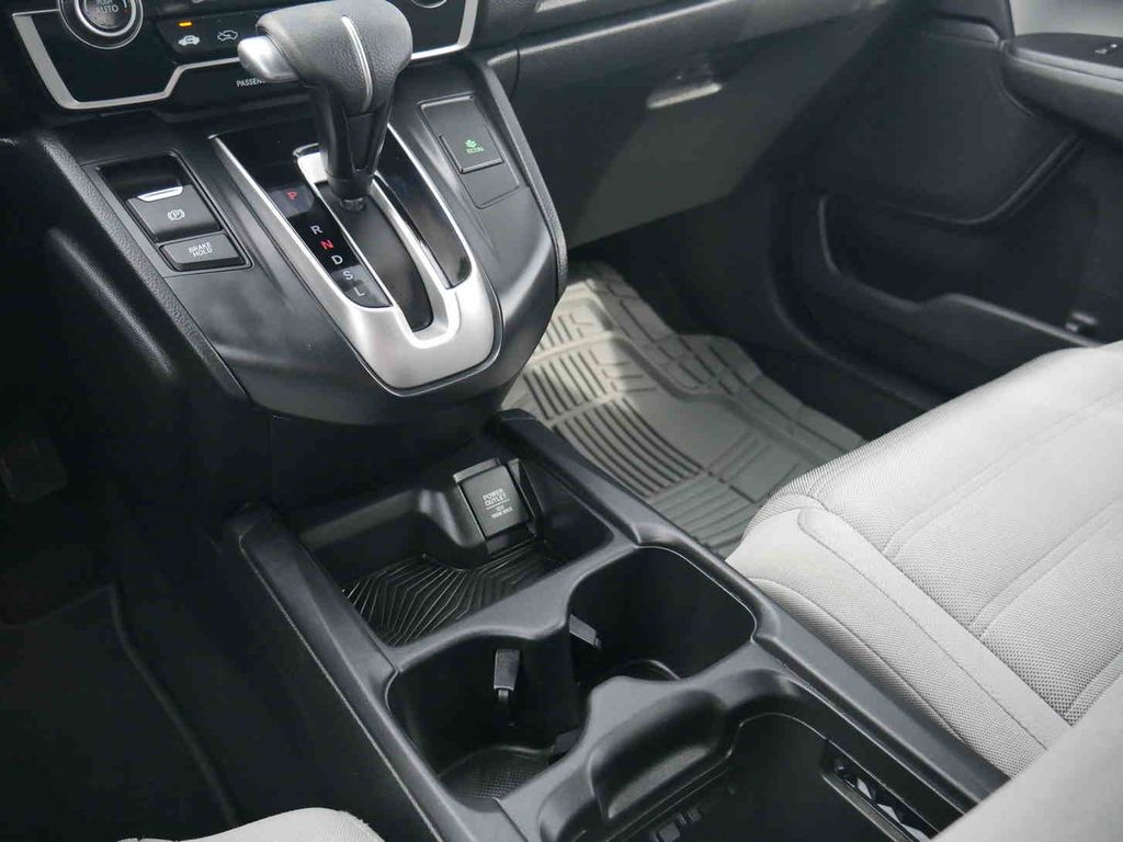 2019 Honda CR-V LX photo 30