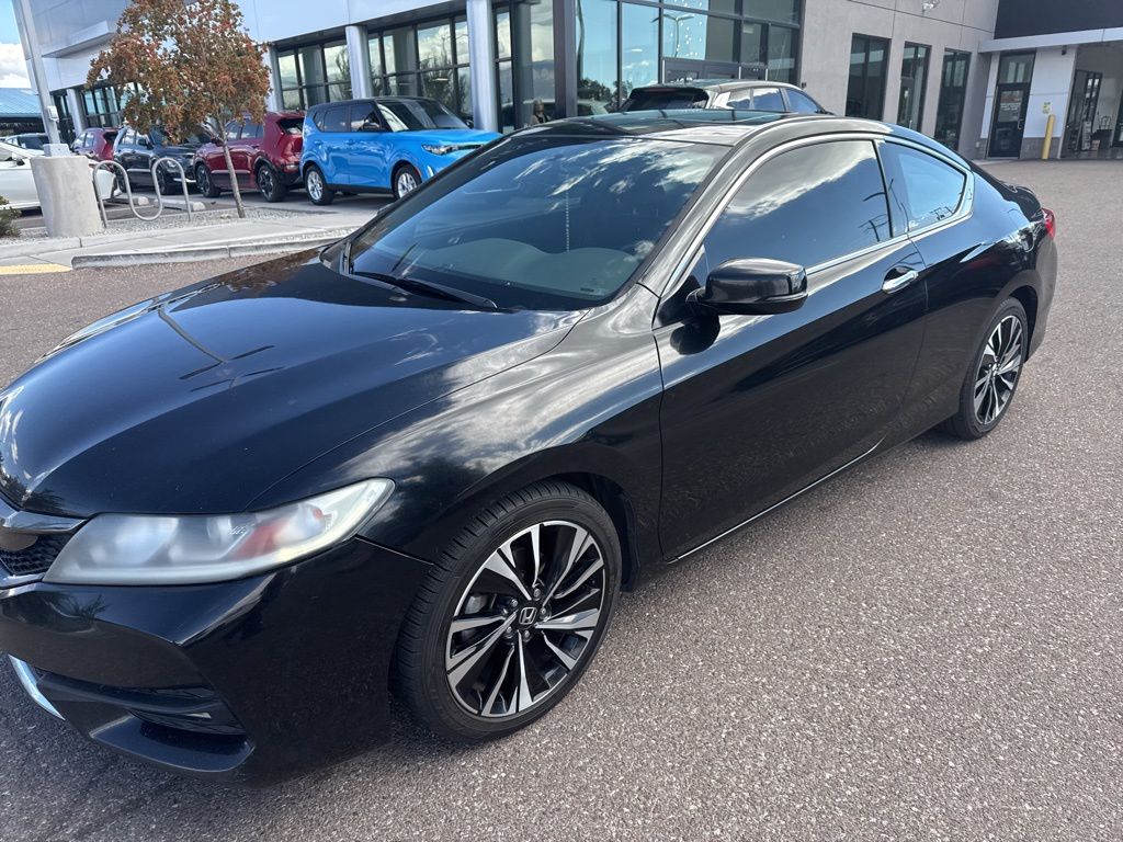 2016 Honda Accord EX photo 4